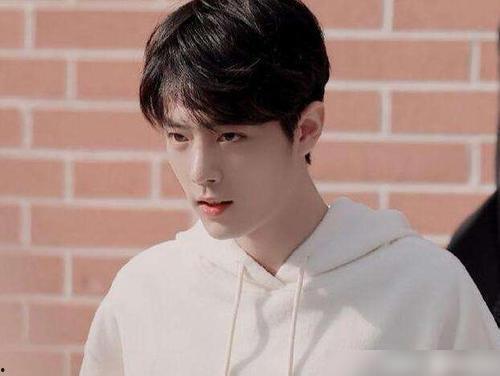 肖战视频爆料素材网站,揭秘明星幕后生活片段